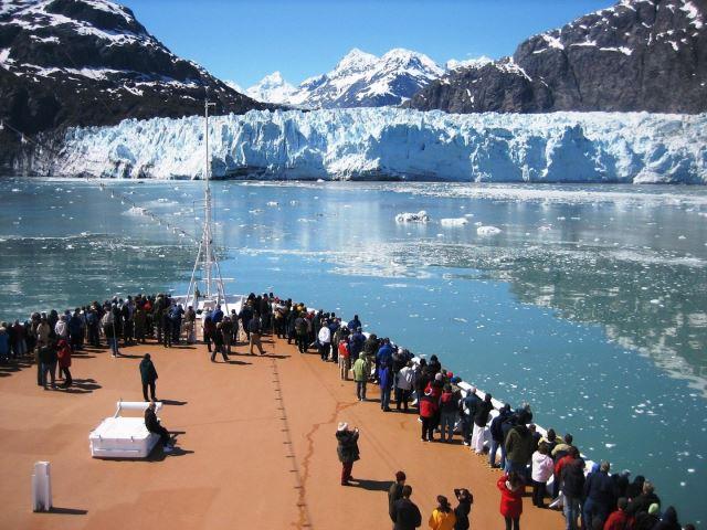 View of Glacier Bay from a cruise - Photo Credit: skeeze via Pixabay