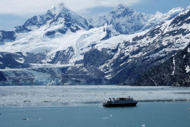 Glacier Bay, Alaska - Photo Credit: skeeze via Pixabay